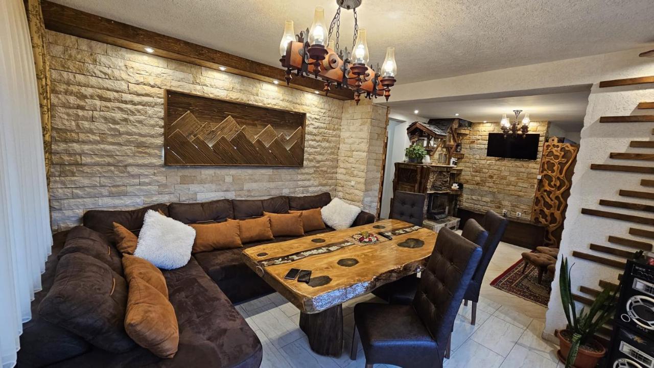 Villa Hills - Къща За Гости С Храна Orlino Exteriör bild