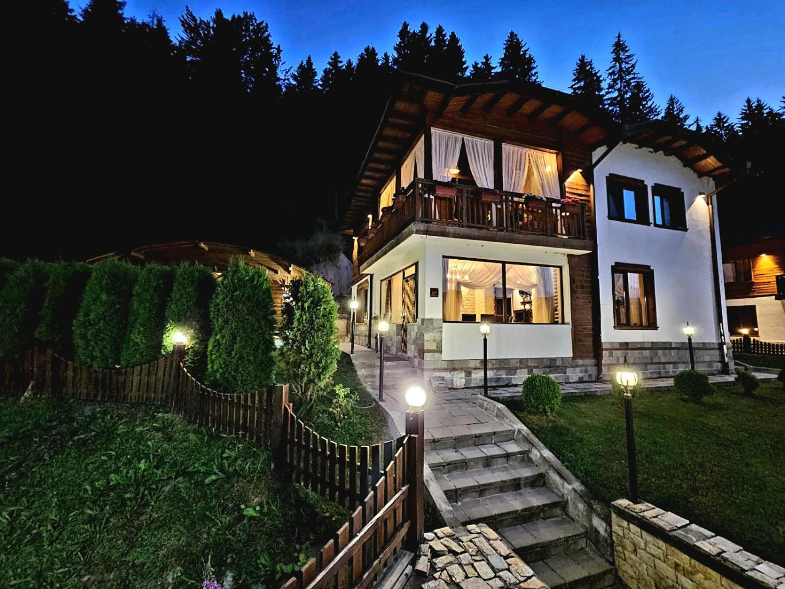 Villa Hills - Къща За Гости С Храна Orlino Exteriör bild