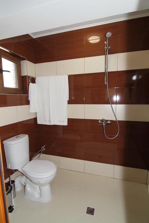 Villa Hills - Къща За Гости С Храна Orlino Exteriör bild